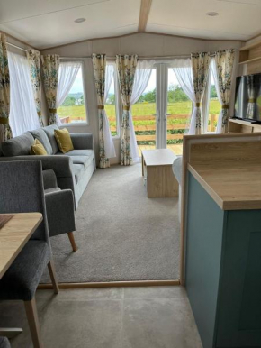 The Roecliffe Sea View 9